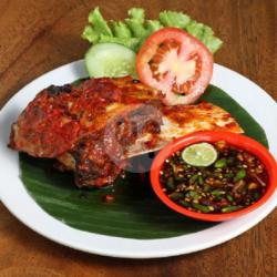 Iga Sapi Bakar Pedas