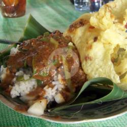 Nasi Pecel Dengan Telur Balado/ Ceplok