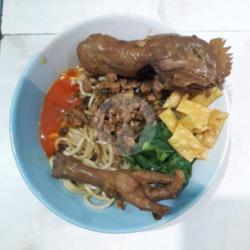 Mie Ayam Kepala Ceker