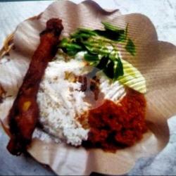 Kepala/leher Bebek   Nasi. Bumbu Hitam Sambel Ijo Pedass