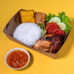 Paket Hemat Ayam Bakar Taliwang