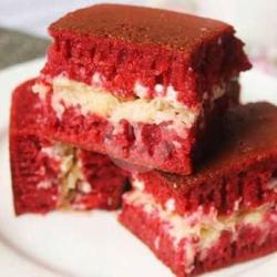 Red Velvet Keju Susu