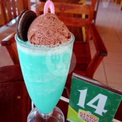 Float Vanila,strowbery,coklat,green Tea,tiramisu,bubble Gum