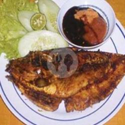 Ikan Etong Bakar