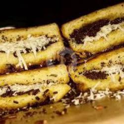 Roti John Manis Pendek Coklat Susu