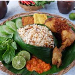 Nasi Kumplit Tutug Oncom