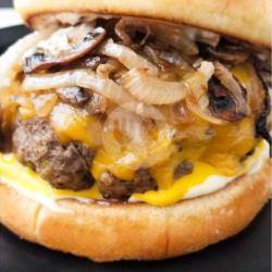 Cheesy Beef Patty Burger