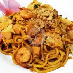 Special Mie Goreng Seafood