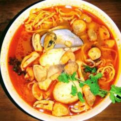 Mie Tomyam Seafood