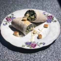 Caesar Salad Wrap (425 Kcal)