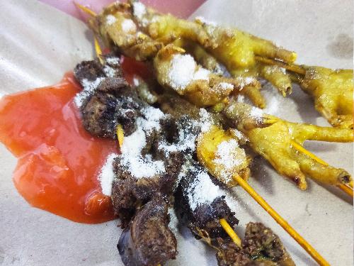 Sate Goreng Pakde, Perapatan Pasar Kranggot