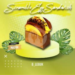 Scramble Egg Beef Cheezy Sandwich