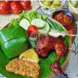 Paket Ayam Bakar Kuah Dan Nasi Timbel