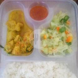 Nasi Campur Tindarung Woku