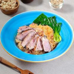 Rice Noodle With Seared Duck