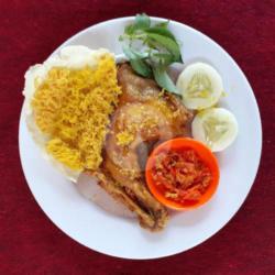 Ayam (ungkep) Kremes   Lalap (paha / Dada Sesuai Stok)