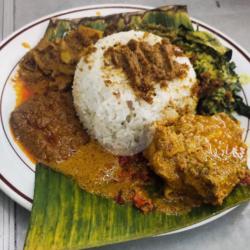 Nasi Kalio Ayam