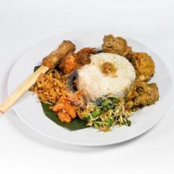 Nasi Campur Ayam/komplit (bungkus)