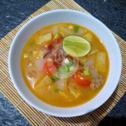 Soto Tangkar Daging Kuah Santan