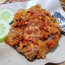 Ayam Goreng Gepuk