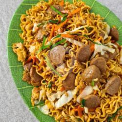 Mie Goreng Sosis/bakso