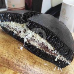 Terang Bulan Black Fores Coklat  Keju Full