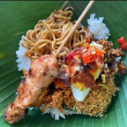 Nasi Jinggo   Sate Plecing