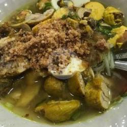 Soto Uritan Dan Telor Muda