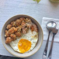 Nasi Ayam Salted Egg