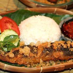 Nasi Uduk Lele