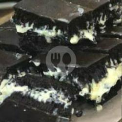 Black Forest Ketan Coklat Susu