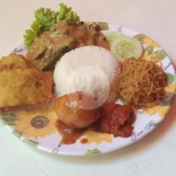 Nasi Gado Telur