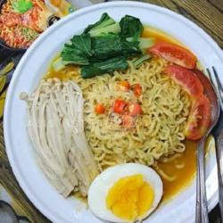 Mie Kuwah Cingire