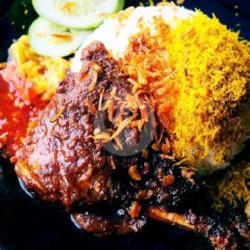 Dada Bebek Bumbu Hitam