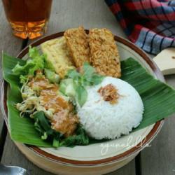 Pecel Tahu Tempe