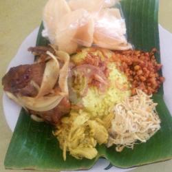 Nasi Kuning   Ayam Kecap