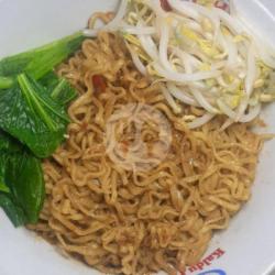 Mie Goreng Pedes