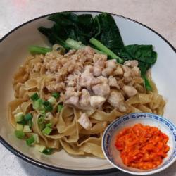 Bakmi Lebar Campur (ayam   Babi Cincang) Hakka