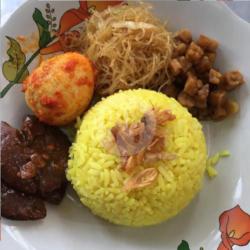 Nasi Kuning Telor   Semur Jengkol