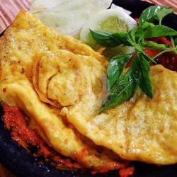 Nasi Penyetan Telur, Tahu, Tempe