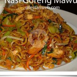 Nasi Goreng Mawut Teri Biasa.