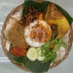 Nasi Ulam   Ayam Goreng   Bihun  Tempe Orek