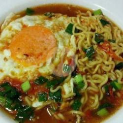 Indomie Kuah Telur Seafood Pedas   Nasi Putih   Kerupuk Sotong