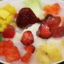 Sop Buah Seger 01(buah Naga Buah Melon Buah Apel)