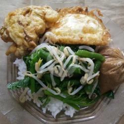 2 Paket Nasi Pecel, Bakwan, Telor Ceplok