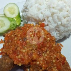 Nasi Ayam Penyet Pedas