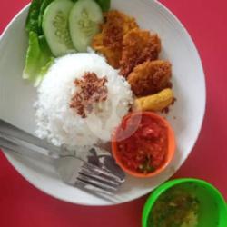 Nasi Ayam Penyet