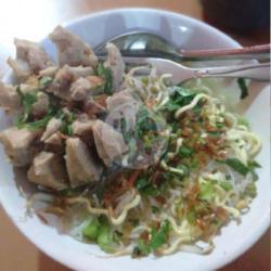 Mie Baso Isi Urat Daging Sapi