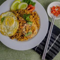 Mie Goreng Sedap Telur Ceplok Pedaas