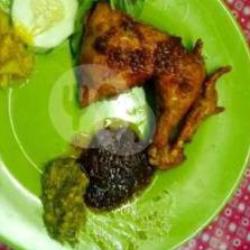 Ayam Goreng - Tanpa Nasi Bumbu Hitam